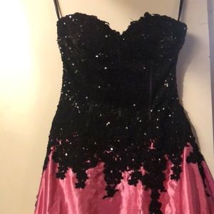 Pink /black strapless dress